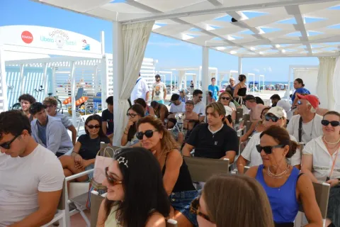Spiaggia Libera Tutti, a metà estate