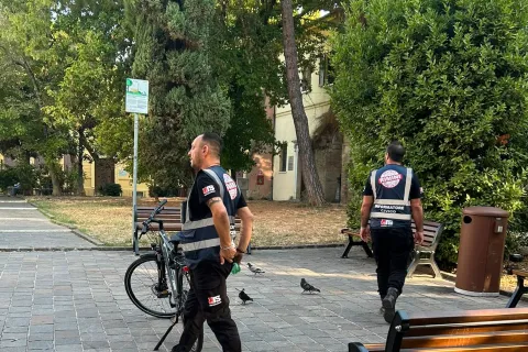 Informatori civici - piazzetta Teatini