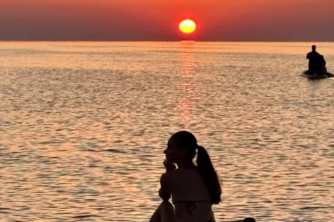 Agosto, il tempo dell'alba: a Rimini