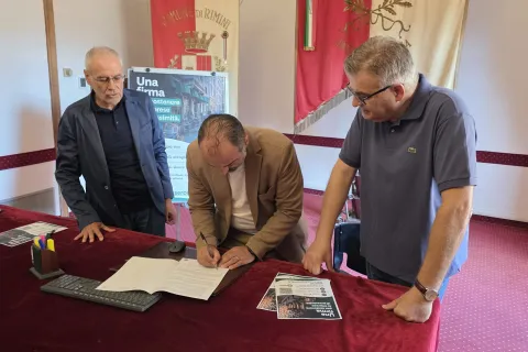 Firma proposta di legge di iniziativa popolare di Confesercenti
