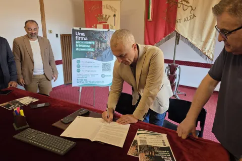 Firma proposta di legge di iniziativa popolare di Confesercenti