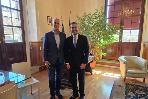 sindaco Sadegholvaad riceve il nuovo Console Generale USA a Firenze, Joe Tordella