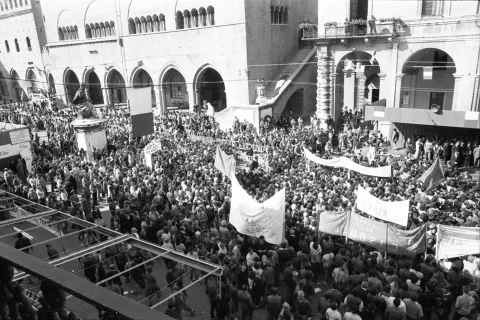 Visita del 18-10-1973 Sandro Pertini a Rimini foto archivio Minghini