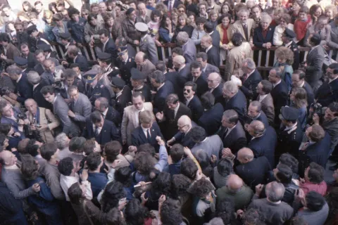 Visita del 18-10-1973 Sandro Pertini a Rimini foto archivio Minghini