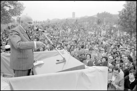 Visita del 21-10-1973 Sandro Pertini a Rimini foto arch Minghini