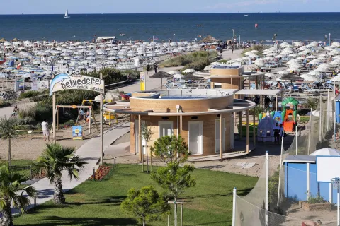 Belvedere piazzale Kennedy Nettuno