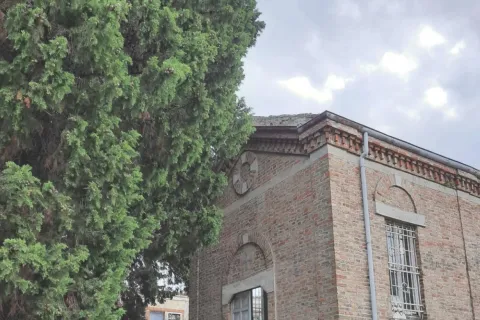 cappellina centrale Cimitero di San Lorenzo in Monte