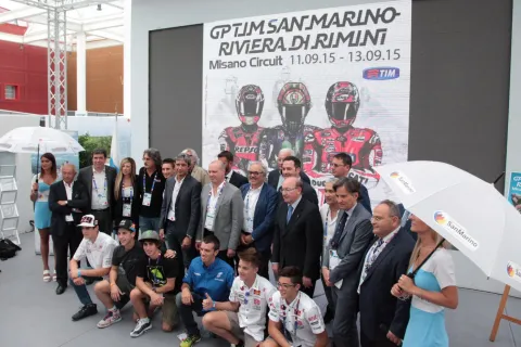 10_-_motogp_expo.jpg