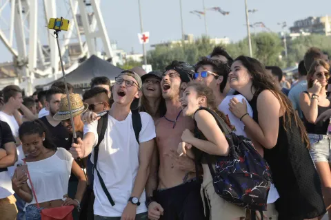 11molostreetparade2017_ric7262.jpg