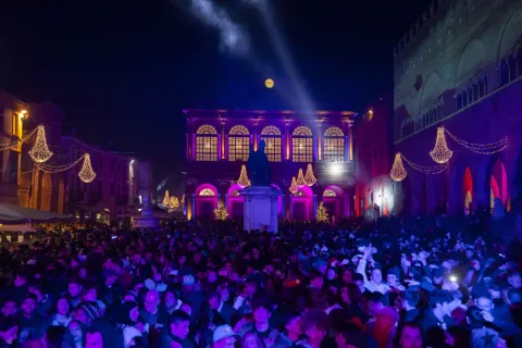 1ass_turismo_uff_stampa_piazza_cavour_ric4112.jpg