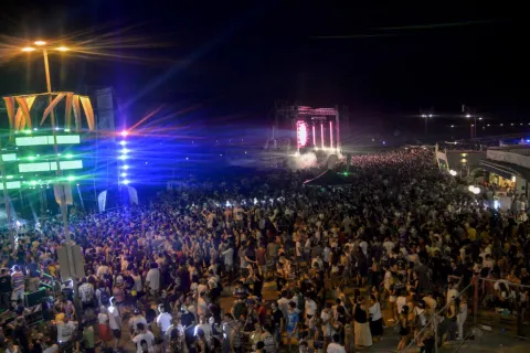3molostreetparade_2017_ric7573.jpg
