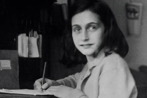 46261_fullimage_foto-anne-frank2.jpg