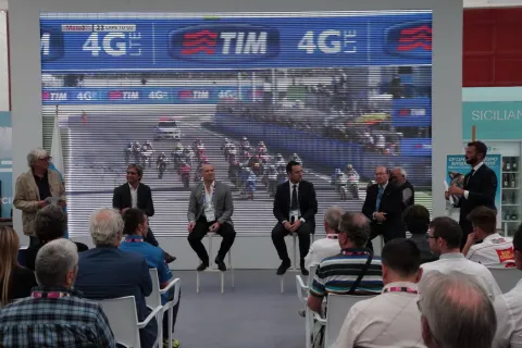 5_-_motogp_expo.jpg