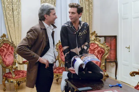 7ass_turismo_stasera_a_casa_di_mika_ric9737.jpg