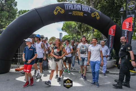 al_via_italian_bike_festival_3.jpg