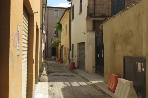 anello_nuove_piazze_-_via_gozio_de_battagli.jpg