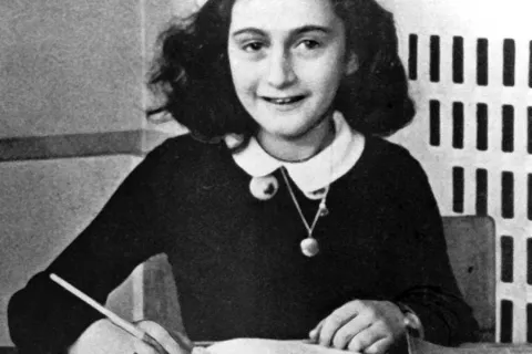 anne-frank-desk.jpg