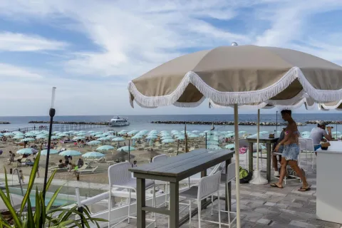 bagno_belaburdela_torre_pedrera_ric5524.jpg