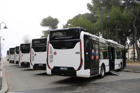bus_retro.jpg