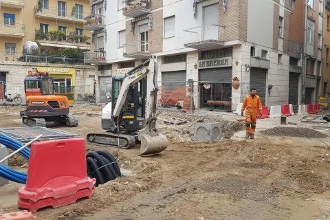 cantiere_piazzetta_san_martino_02.jpg