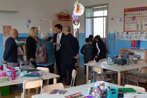 classe_scuola_senza_zaino_decio_raggi_rn.jpg