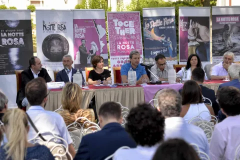 conf_stampa_notte_rosa2017_ric0277.jpg