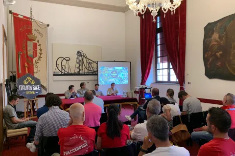 conferenza_stampa_2.jpeg