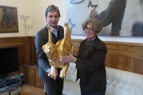 consegna_grifone_1.jpg