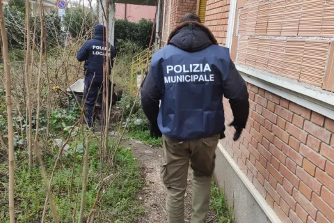 controllo_polizia_locale_edifici_abbandonati_2.jpeg