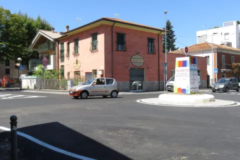 fila_dritto_circ_merid_-_via_della_fiera_01.jpg