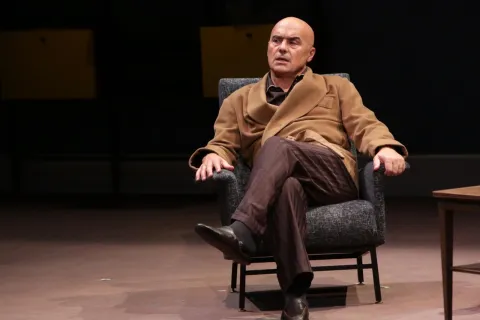 foto_the_pride_-_diretto_e_interpretato_da_luca_zingaretti_.04.jpg
