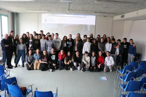 gli_alunni_del_ic_fermi_premiati_al_concorso_scolastico_nazionale_istituito_dal_miur_e_anvcg_.jpg