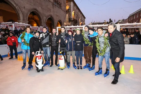 gruppo_con_sindaco_rimini.jpg