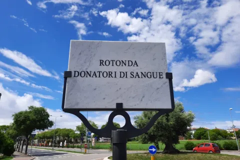 intitolazione_la_rotonda_rotonda_posta_in_via_settembrini4.jpeg