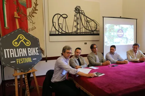 italian_bike_festival_01.jpg