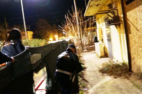 kebab_2_polizia_municipale_rimini_blitz_notte_9_febbraio_foto_-_05.jpg