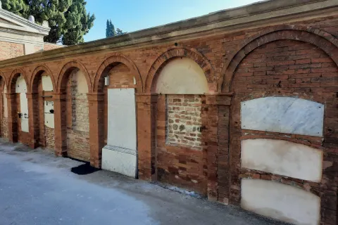 lavori_di_restauro_al_cimitero_d_rimini.jpeg