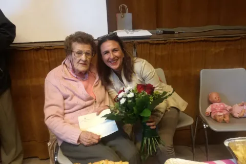 nonna_giacomina_con_gloria_lisi.jpg