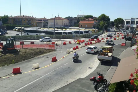 nuova_rotatoria_05.jpg