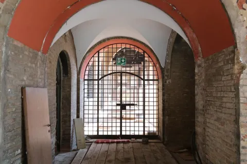 nuovo_museo_darte_contemporanea_-_palazzo_del_podesta_img_3726.jpg