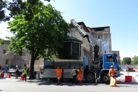 piazza_malatesta_spostamento_edicola_03.jpg