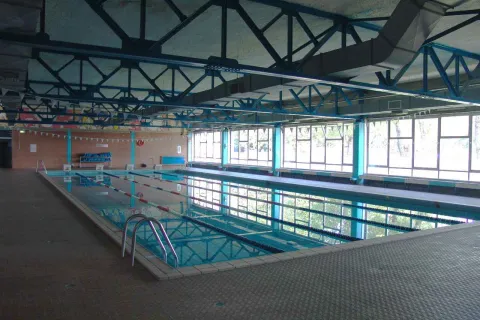 piscina.jpg