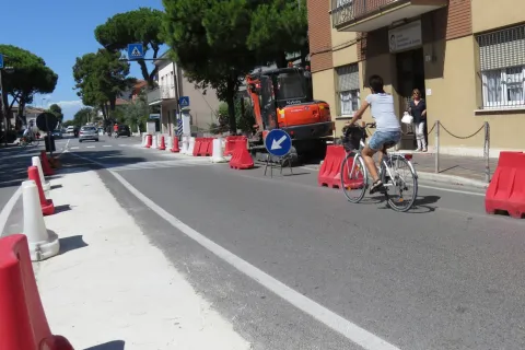 pista_ciclabile_via_marecchiese_01.jpg