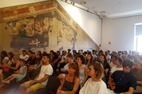 platea_cerimonia_super_maturi_c.jpg