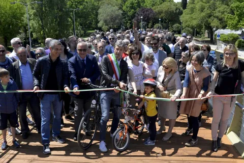 ponte_pedonale_via_roma_inaugurazione_ric1314.jpg