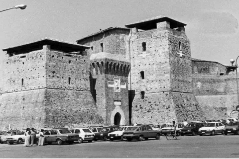 progetto_piazza_malatesta_-_foto_storiche_01_-_anni_80.jpg