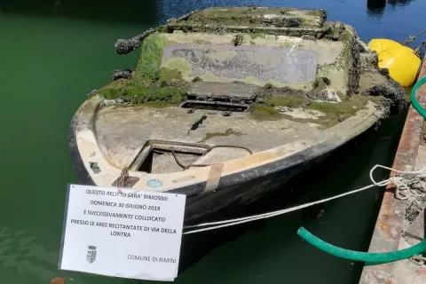 relitto_recuperto_nel_porto_canale1.jpg