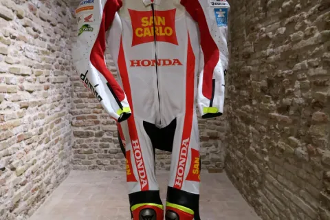 riders_land_la_tuta_di_marco_simoncelliimg_3794.jpg