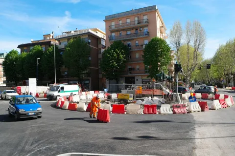 rotatoria_tripoli_-_roma_02.jpg