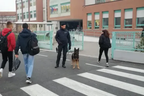 scuola_sicure_i_controlli_3.jpg